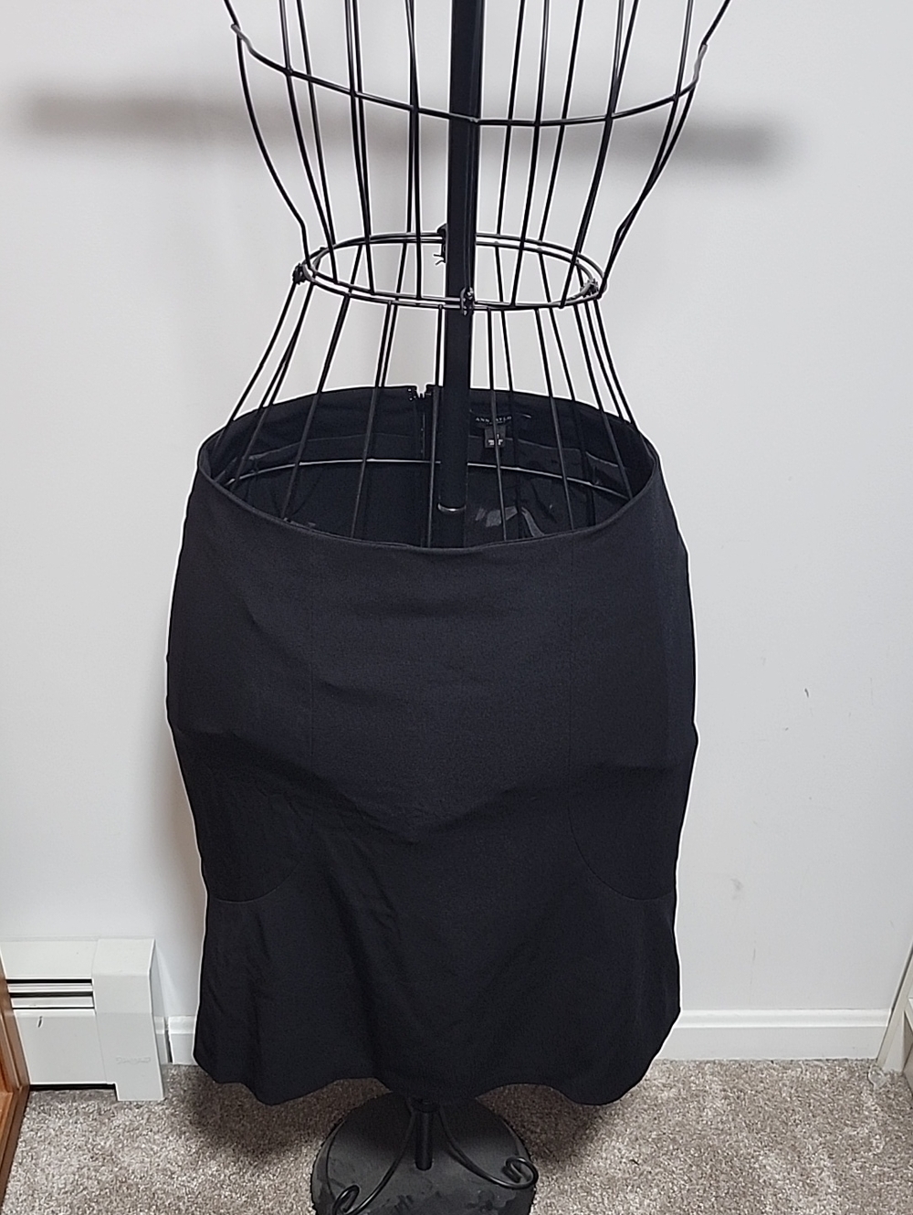 Ann Taylor Black Mini Skirt - Sleek Pencil Style